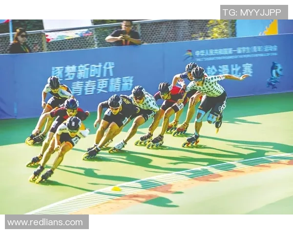 赛后复盘：北京羽毛球队与杭州羽毛球队速度对决的精彩瞬间与战术分析