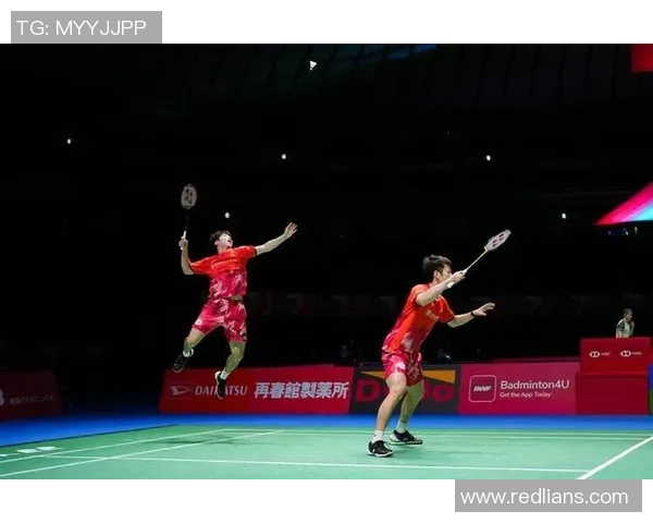 重庆羽毛球队在全国锦标赛中展现灵活性与战术多变的精彩表现 重庆羽毛球队在全国锦标赛中展现灵活性与战术多变的精彩表现