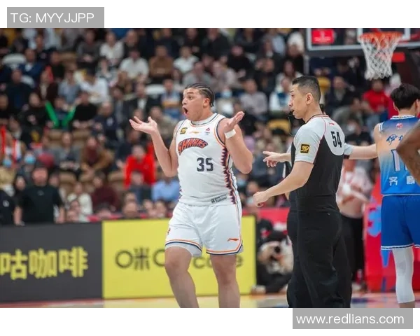 上海篮球队近期状态全面对比分析及未来发展趋势探讨 上海篮球队近期状态全面对比分析及未来发展趋势探讨