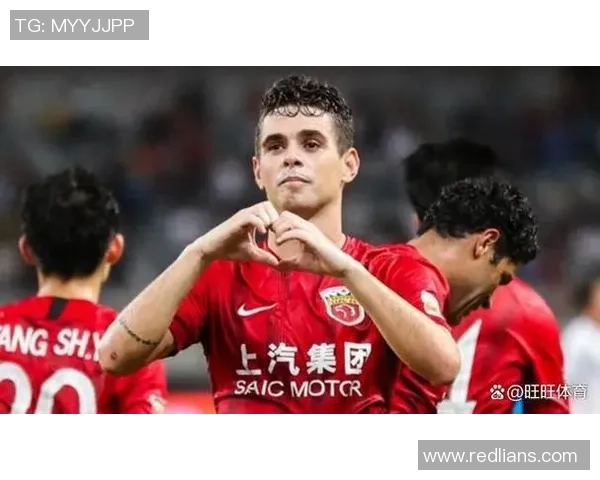 中国与巴西足球明星的传奇故事与影响力探讨 中国与巴西足球明星的传奇故事与影响力探讨